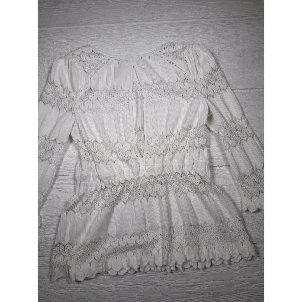 Free People Fire Island Top S White Crochet Boho Peasant Festival Blouse